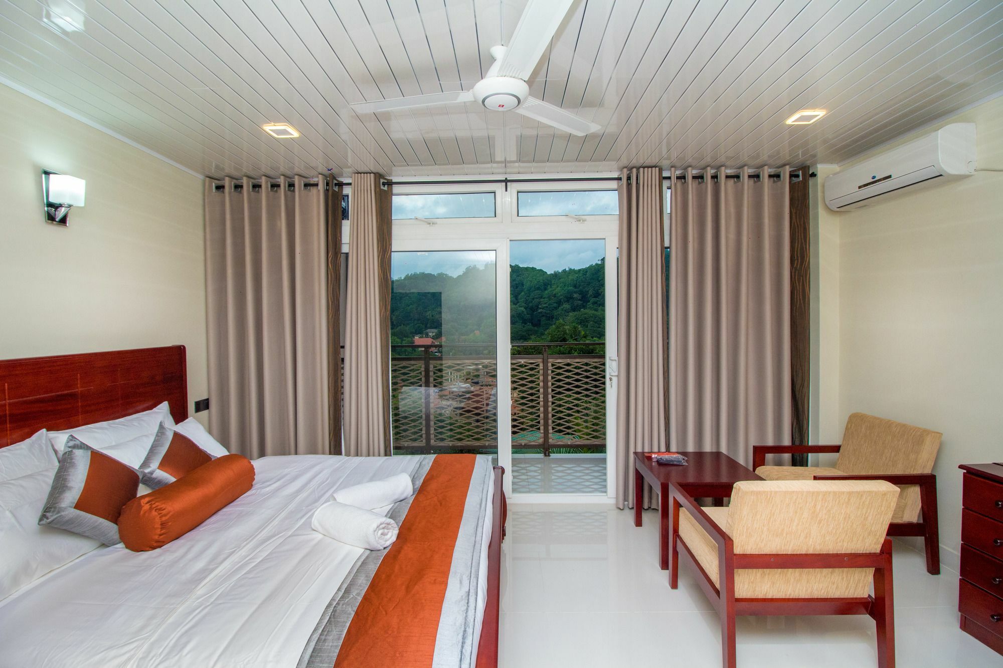 Janora Hills Hotell Kandy Exteriör bild