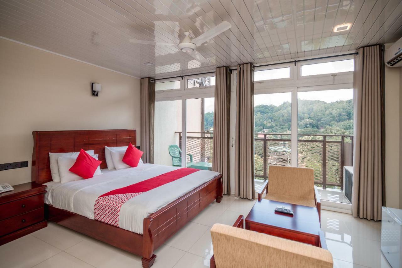 Janora Hills Hotell Kandy Exteriör bild